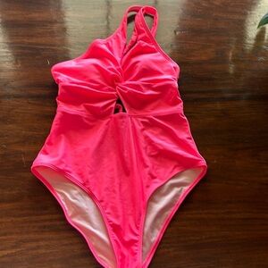 NWT Cupshe one piece size large bathing suit.